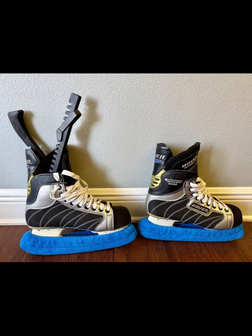 Bauer Black, Silver & Yellow Ice Hockey Skates with Blade Covers